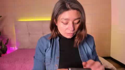 Snapshot of michonne_09 chatting on 03/19/26, 03:21 michonne_09 online show from 03/19/26, 03:21