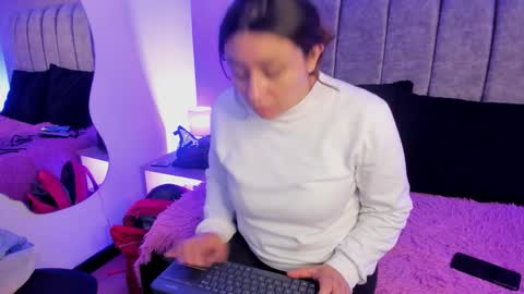 Snapshot of michonne_09 chatting on 03/27/26, 09:03 michonne_09 online show from 03/27/26, 09:03