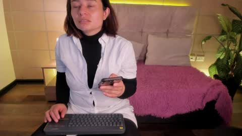 Snapshot of michonne_09 chatting on 03/29/26, 02:44 michonne_09 online show from 03/29/26, 02:44