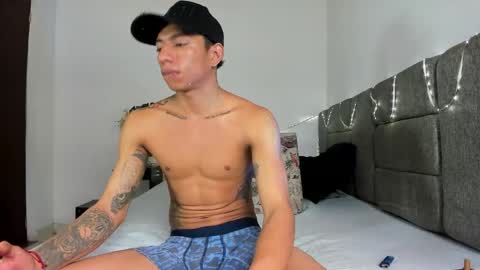 Snapshot of mickey_beasley1 chatting on 01/17/26, 12:04 mickey_beasley1 online show from 01/17/26, 12:04