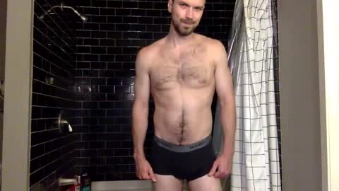 Snapshot of mickey_mic chatting on 10/03/25, 01:46 mickey_mic online show from 10/03/25, 01:46