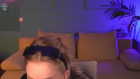 Snapshot of mickey_milk chatting on 03/26/26, 06:35 Micky online show from 03/26/26, 06:35