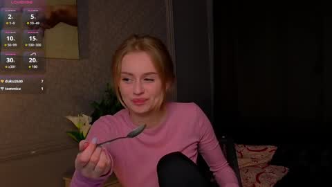 Snapshot of mickey_milk chatting on 03/31/26, 07:14 Micky online show from 03/31/26, 07:14