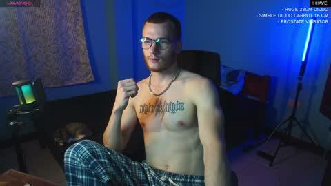 Snapshot of mickey_pict chatting on 02/05/25, 03:09 Mickey online show from 02/05/25, 03:09