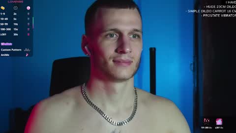 Snapshot of mickey_pict chatting on 03/01/25, 01:07 Mickey online show from 03/01/25, 01:07