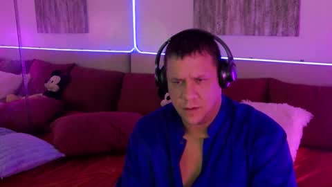 Mickey online show from 01/18/25, 02:14