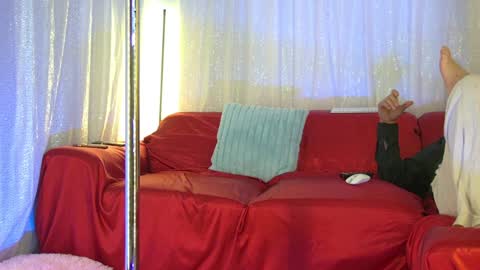 Mickey online show from 02/02/25, 01:12