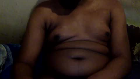 Snapshot of mickkzzx chatting on 12/19/24, 05:08 mickkzzx online show from 12/19/24, 05:08