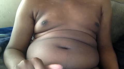 Snapshot of mickkzzx chatting on 02/27/25, 02:32 mickkzzx online show from 02/27/25, 02:32