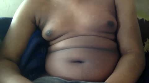 Snapshot of mickkzzx chatting on 03/02/25, 02:10 mickkzzx online show from 03/02/25, 02:10