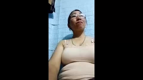 Snapshot of mickye00 chatting on 05/02/26, 12:04 Miky online show from 05/02/26, 12:04