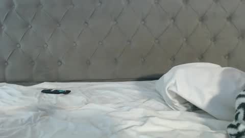 Snapshot of mickystrumia chatting on 02/15/26, 07:21 mickystrumia online show from 02/15/26, 07:21