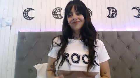 Snapshot of mickystrumia chatting on 06/07/26, 05:16 mickystrumia online show from 06/07/26, 05:16