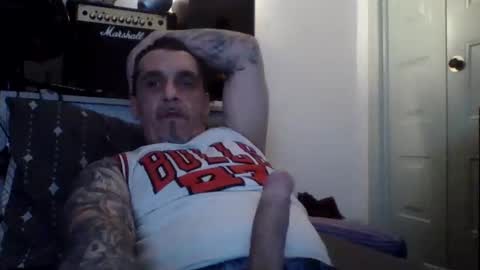 Snapshot of middle123456783939 chatting on 04/12/26, 05:01 middle123456783939 online show from 04/12/26, 05:01