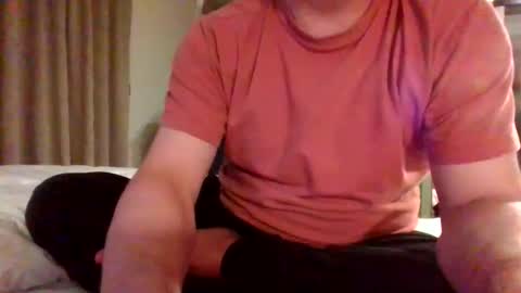 Snapshot of middleton2021 chatting on 11/18/25, 10:14 middleton2021 online show from 11/18/25, 10:14