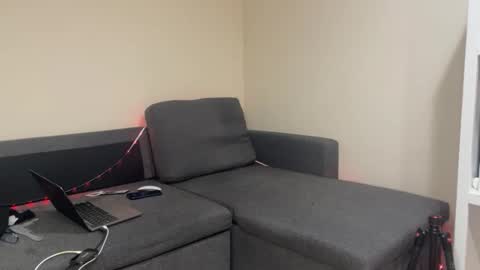 Aaron online show from 12/14/25, 04:18