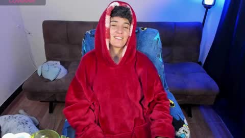 Blue online show from 01/17/25, 03:34