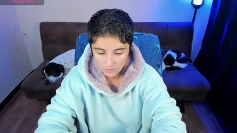 Blue online show from 01/23/25, 03:05