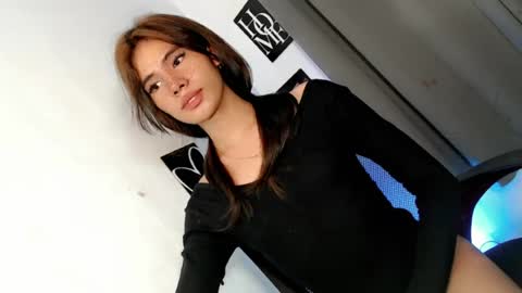 Snapshot of midnight_mystique18 chatting on 07/18/26, 12:26 midnight_mystique18 online show from 07/18/26, 12:26