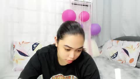 Bunny 3 online show from 10/16/25, 01:12