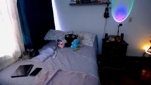 Pola  INDEPENDENT MODEL online show from 03/04/25, 04:52