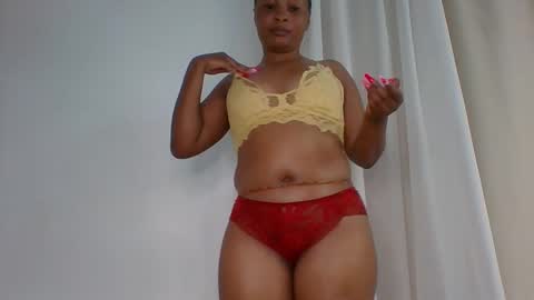 midnightcharm1 online show from 11/26/25, 06:53