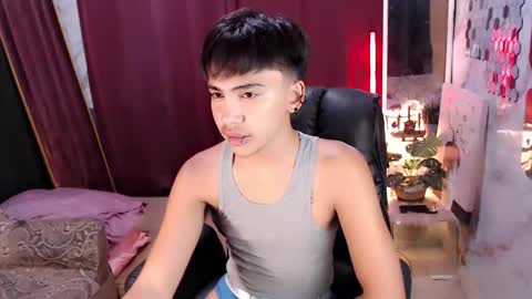 Snapshot of midnightkiller_ chatting on 12/01/25, 12:59 Kitty online show from 12/01/25, 12:59