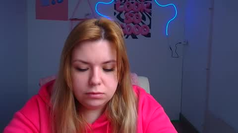 Mariana online show from 12/21/25, 06:20