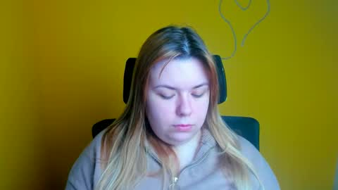 Mariana online show from 03/18/26, 06:27