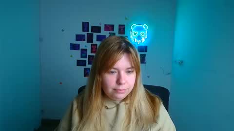 Mariana online show from 04/17/26, 05:32