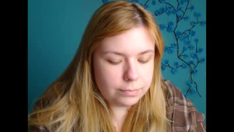 Snapshot of midnightmariana chatting on 05/11/26, 11:16 Mariana online show from 05/11/26, 11:16