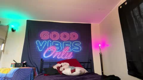 Snapshot of midnightmochi2 chatting on 04/03/26, 07:56 midnightmochi2 online show from 04/03/26, 07:56