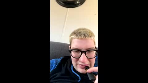 Snapshot of midnightmochi2 chatting on 04/07/26, 10:53 midnightmochi2 online show from 04/07/26, 10:53