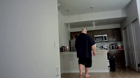 Snapshot of midnightmoonlight777 chatting on 11/22/25, 09:14 midnightmoonlight777 online show from 11/22/25, 09:14