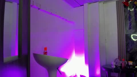 midory_ online show from 10/09/25, 02:53