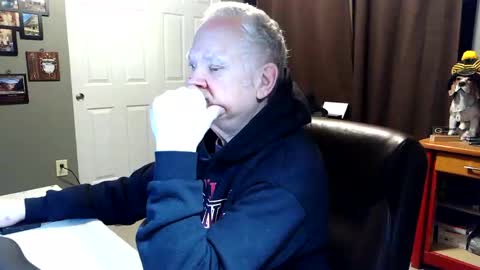 midwestdad09 online show from 03/16/26, 09:35