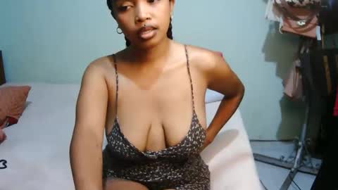 miel_07 online show from 04/16/26, 08:31