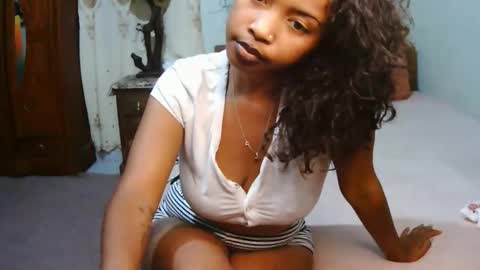 Snapshot of miel_07 chatting on 04/20/26, 12:30 miel_07 online show from 04/20/26, 12:30