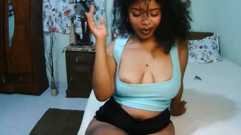 Snapshot of miel_07 chatting on 05/16/26, 06:54 miel_07 online show from 05/16/26, 06:54
