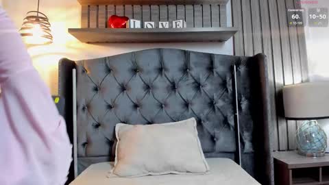 Snapshot of miel_gomez chatting on 03/25/26, 09:10 miel_gomez online show from 03/25/26, 09:10