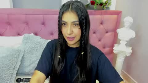 Snapshot of miel_latina chatting on 04/14/26, 08:37 miel online show from 04/14/26, 08:37