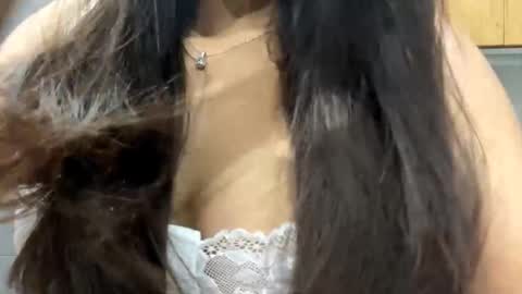 Snapshot of mieshasegura chatting on 02/13/26, 05:42 Mia online show from 02/13/26, 05:42