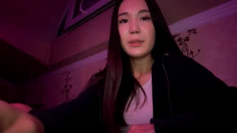 Snapshot of migdaliafenlon chatting on 09/15/25, 03:34 Nova online show from 09/15/25, 03:34