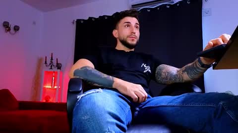 MightyAaron online show from 09/09/25, 03:44