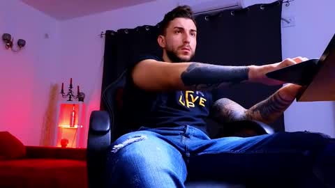 MightyAaron online show from 09/13/25, 01:27