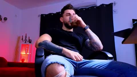 MightyAaron online show from 10/23/25, 05:07