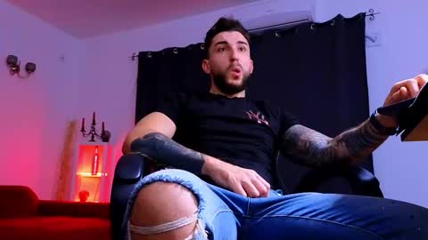 MightyAaron online show from 11/05/25, 03:28