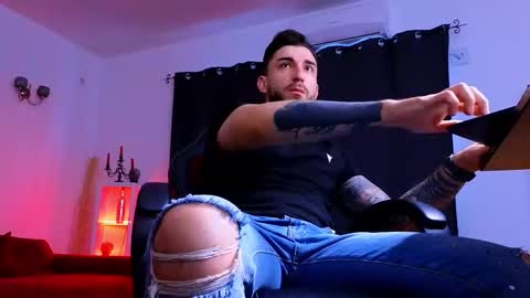 MightyAaron online show from 01/11/26, 06:51