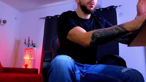 Snapshot of mightyaaron chatting on 07/12/26, 03:19 MightyAaron online show from 07/12/26, 03:19