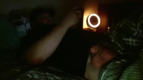 Snapshot of miguel320129 chatting on 03/18/26, 02:58 Miggy online show from 03/18/26, 02:58